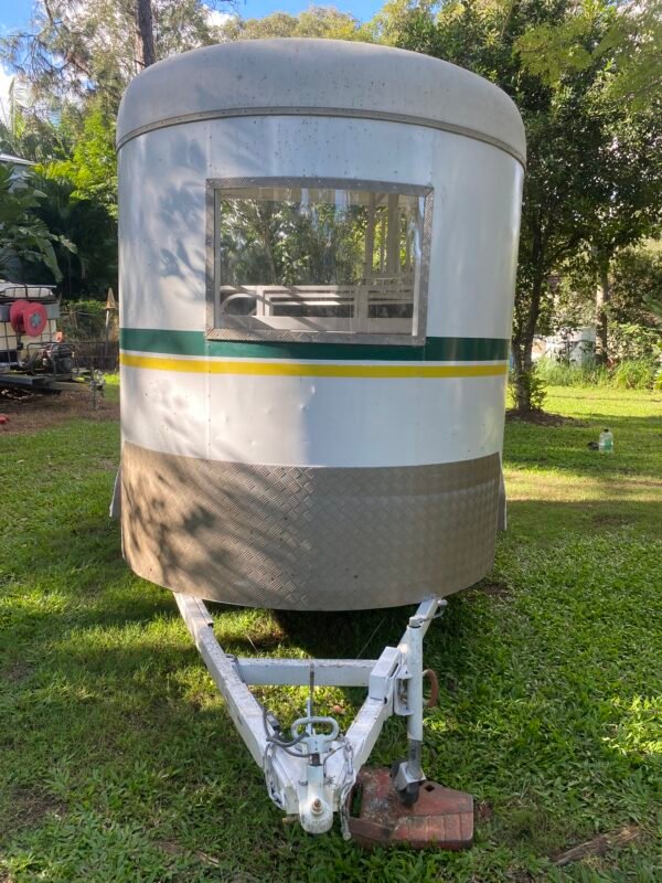 2-Horse Angle Float Hire